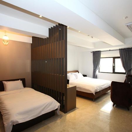 Suwon Reve Hotel Exterior foto