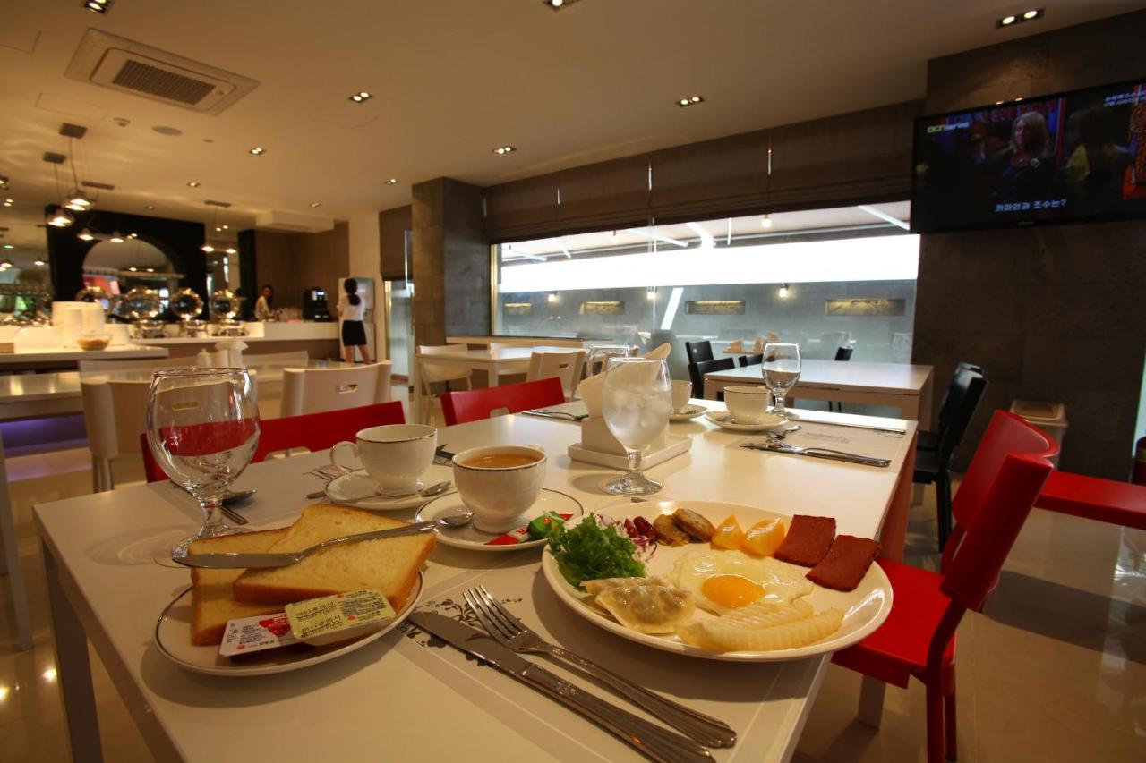Suwon Reve Hotel Exterior foto